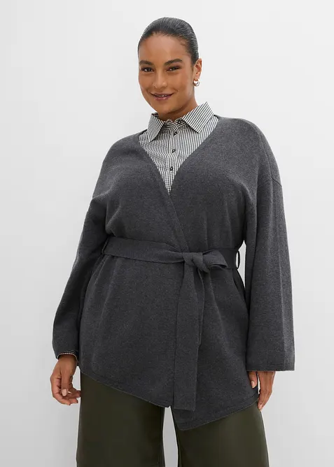 Strickjacke mit Bindegürtel in grau von vorne (im Anschnitt) - bonprix