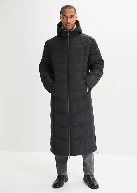 Langer Steppmantel mit Kapuze in schwarz von vorne (Totalaufnahme) - bonprix