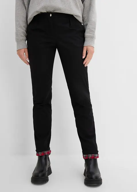 Gefütterte Chinohose aus elastischem Baumwoll-Mix in schwarz von vorne - bonprix