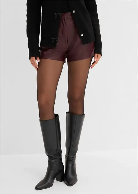 Kurze Lederimitat-Shorts in rot von vorne - bonprix