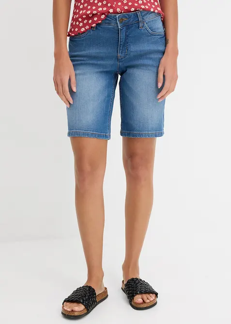 Stretch-Jeans-Bermuda mit farbigem Umschlag in blau von vorne - bonprix