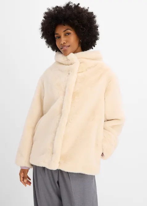 Fellimitat-Jacke mit hohem Kragen in beige von vorne (im Anschnitt) - bonprix