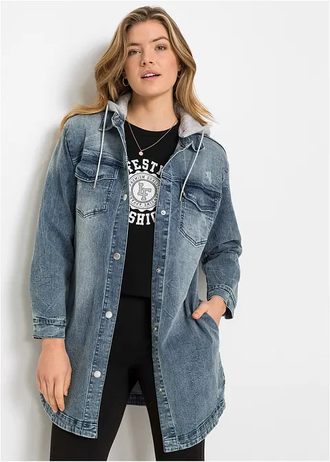 Jeansjacke mit Kapuze in blau von vorne (im Anschnitt) - bonprix