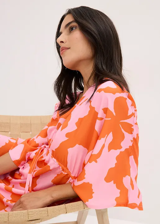 Maxikleid aus fließendem Satin in lila (Detailaufnahme) - bonprix