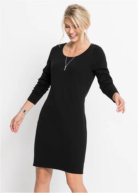 Strickkleid mit legerem Schnitt in schwarz von vorne (Totalaufnahme) - bonprix Strickkleid mit legerem Schnitt in schwarz von vorne (Totalaufnahme) - bonprix