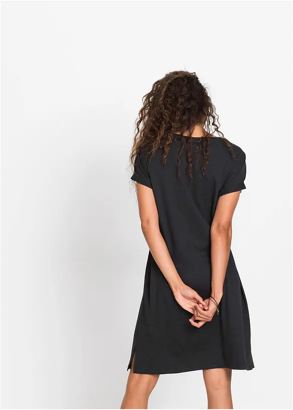 Oversize Shirtkleid in schwarz von hinten (Totalaufnahme) - bonprix Oversize Shirtkleid in schwarz von hinten (Totalaufnahme) - bonprix