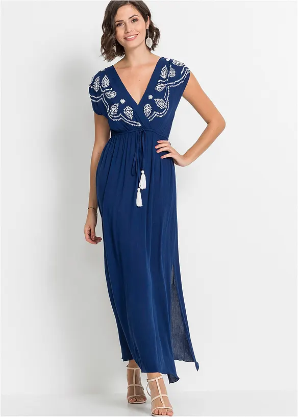 Maxikleid aus Viskose in blau von vorne (Totalaufnahme) - bonprix