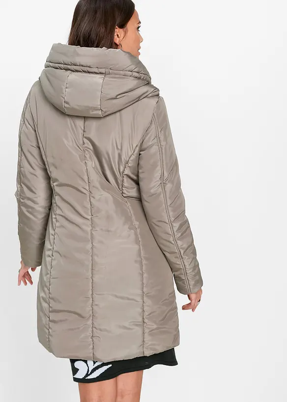 Kurzmantel in Loose Fit in braun von hinten (Totalaufnahme) - bonprix