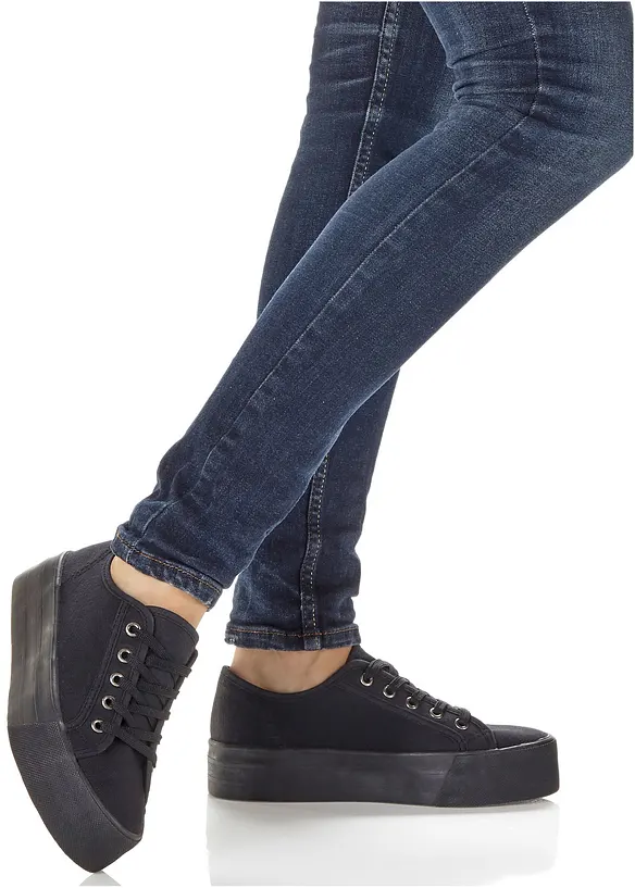 Plateau-Sneaker aus Baumwoll-Canvas in schwarz - bonprix