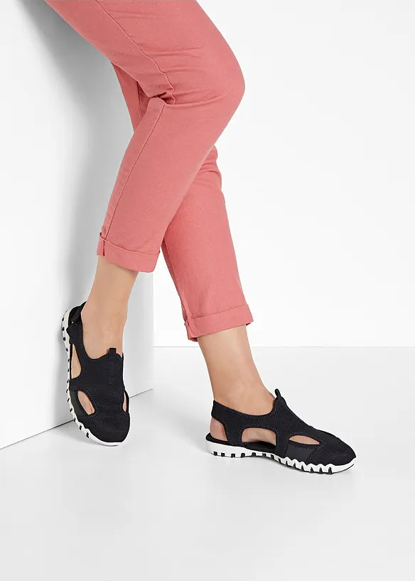 Trekkingsandalen mit Profilsohle in schwarz - bonprix