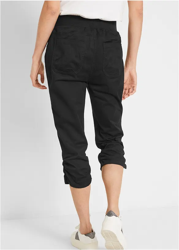 Capri-Hose aus elastischem Baumwoll-Mix in schwarz von hinten - bonprix