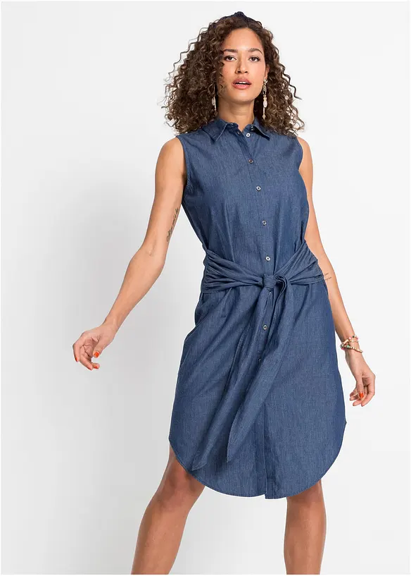 Jeanskleid in blau von vorne (Totalaufnahme) - bonprix