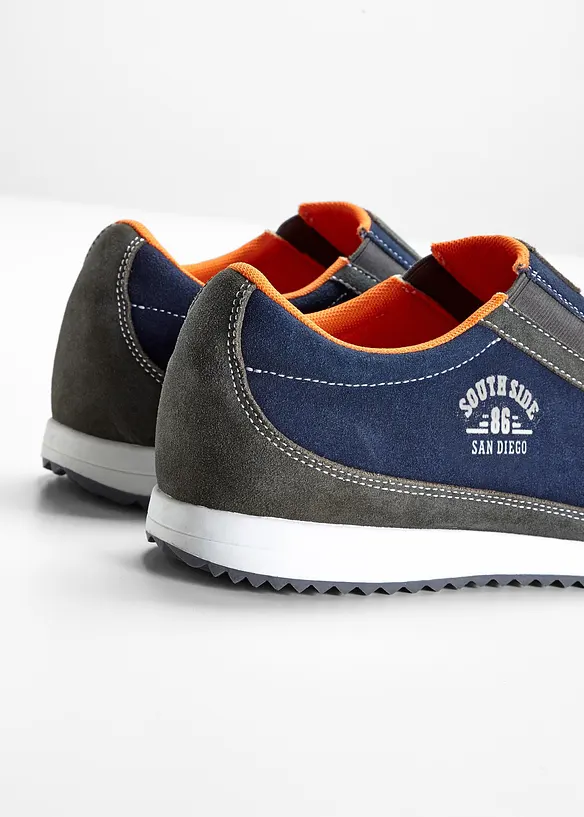 Slipper aus Veloursleder in blau - bonprix