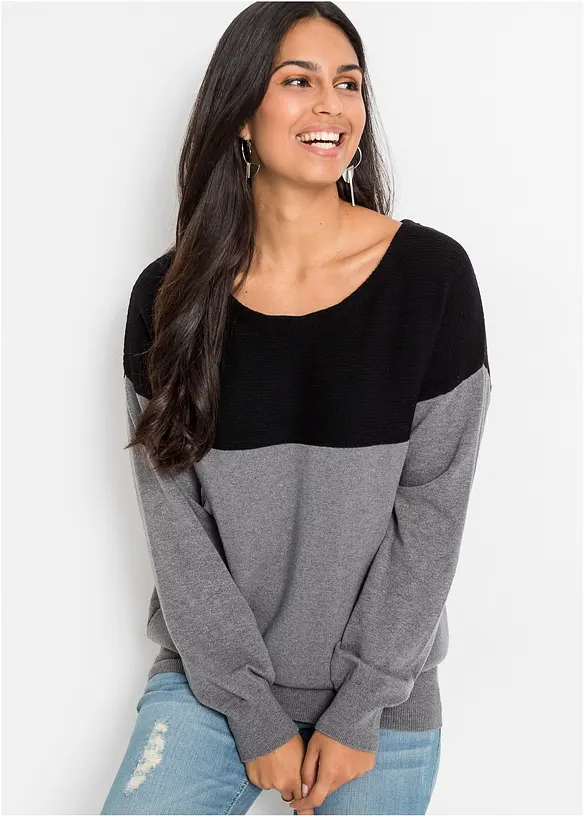 Oversize-Pullover in schwarz von vorne (im Anschnitt) - bonprix