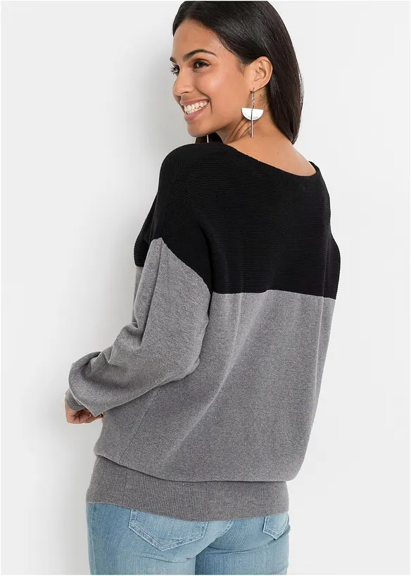 Oversize-Pullover in schwarz von hinten (im Anschnitt) - bonprix