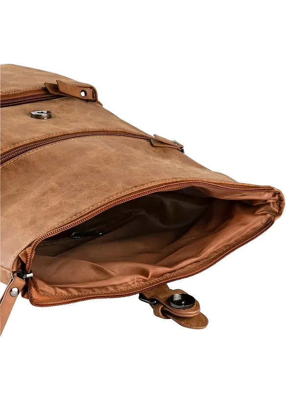 Rucksack mit Außentasche und Schnallendetail in braun geöffnet - bonprix