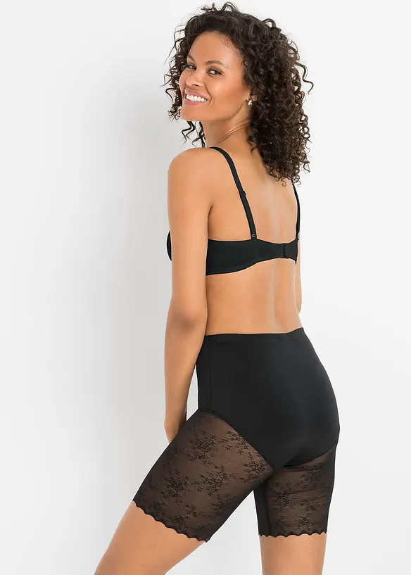 Medium Shape-Radlerhose mit Spitze in schwarz von hinten (Totalaufnahme) - bonprix Medium Shape-Radlerhose mit Spitze in schwarz von hinten (Totalaufnahme) - bonprix