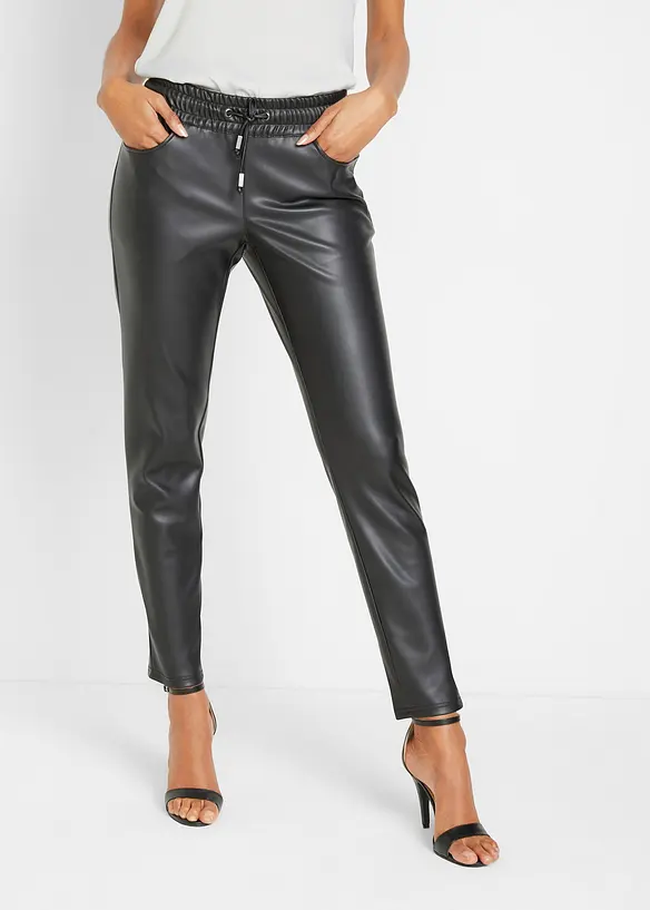 Lederimitat-Schlupfhose in schwarz von vorne - bonprix Lederimitat-Schlupfhose in schwarz von vorne - bonprix