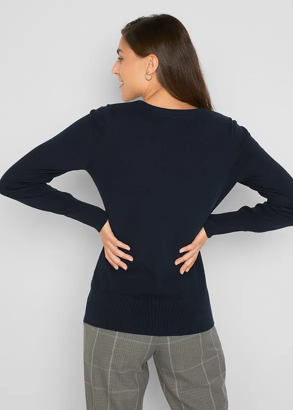 Basic Pullover mit recycelter Baumwolle in blau von hinten (im Anschnitt) - bonprix Basic Pullover mit recycelter Baumwolle in blau von hinten (im Anschnitt) - bonprix