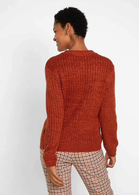 Grobe Strickjacke mit recycelter Baumwolle in braun von hinten (im Anschnitt) - bonprix