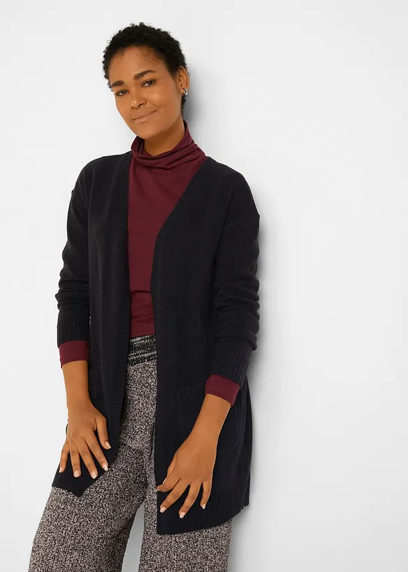 Longstrickjacke in schwarz von vorne (im Anschnitt) - bonprix Longstrickjacke in schwarz von vorne (im Anschnitt) - bonprix