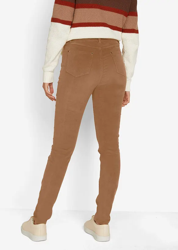Enge Cordhose aus Baumwoll-Mix in braun von hinten - bonprix Enge Cordhose aus Baumwoll-Mix in braun von hinten - bonprix
