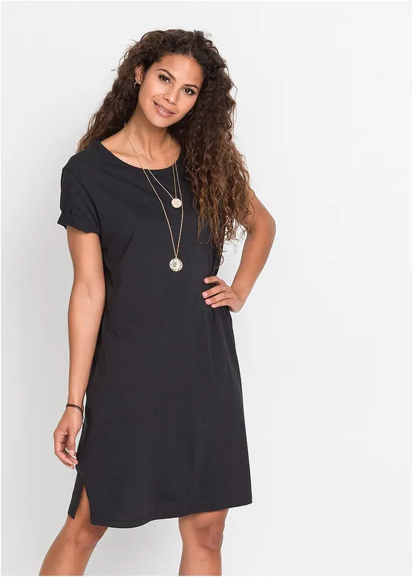 Oversize Shirtkleid in schwarz von vorne (Totalaufnahme) - bonprix Oversize Shirtkleid in schwarz von vorne (Totalaufnahme) - bonprix