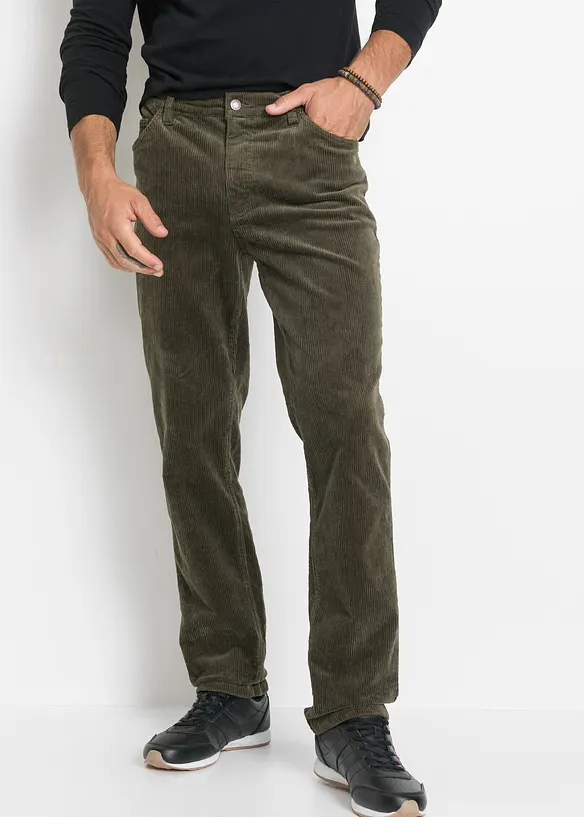 Regular-Fit Cordhose mit Komfortschnitt, Straight in grün von vorne - bonprix