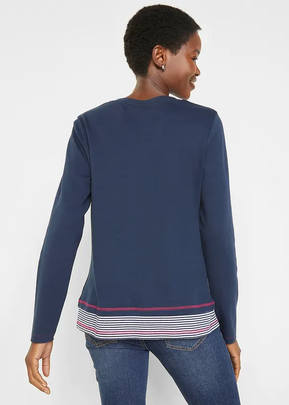 Baumwoll-Langarmshirt, 2 in 1-Optik in blau von hinten (im Anschnitt) - bonprix Baumwoll-Langarmshirt, 2 in 1-Optik in blau von hinten (im Anschnitt) - bonprix