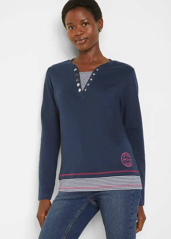 Baumwoll-Langarmshirt, 2 in 1-Optik in blau von vorne (im Anschnitt) - bonprix Baumwoll-Langarmshirt, 2 in 1-Optik in blau von vorne (im Anschnitt) - bonprix
