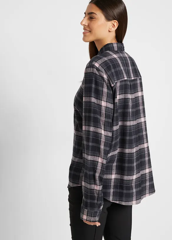 Flanellhemd aus reiner Baumwolle in schwarz von hinten (im Anschnitt) - bonprix Flanellhemd aus reiner Baumwolle in schwarz von hinten (im Anschnitt) - bonprix