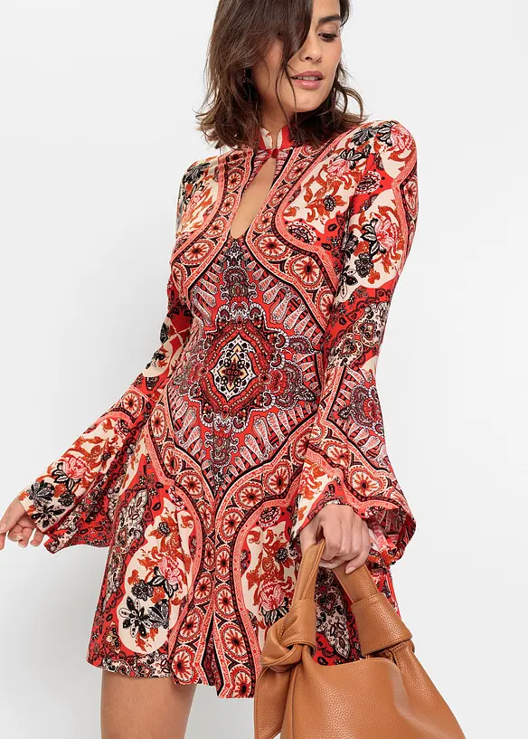 Jerseykleid mit Stehkragen in rot von vorne (Totalaufnahme) - bonprix Jerseykleid mit Stehkragen in rot von vorne (Totalaufnahme) - bonprix