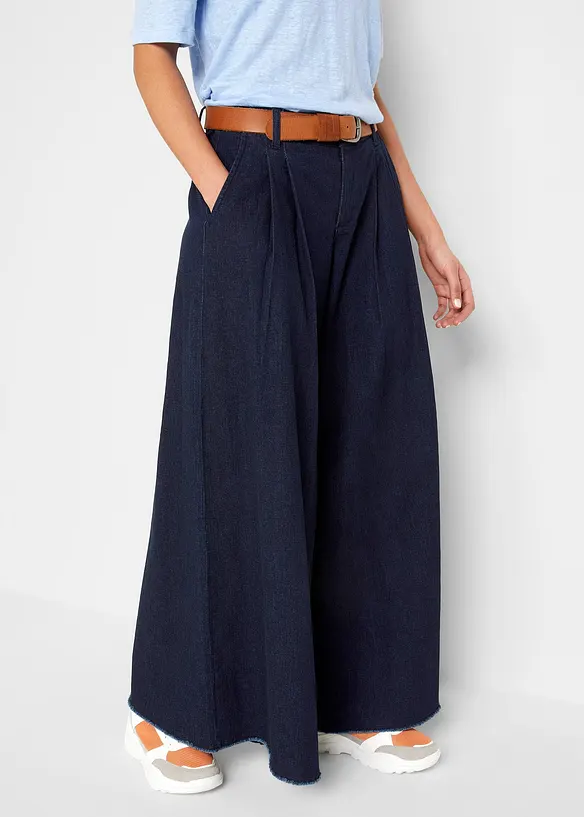 Weiter Jeans-Hosenrock, Komfortbund in blau von vorne - bonprix