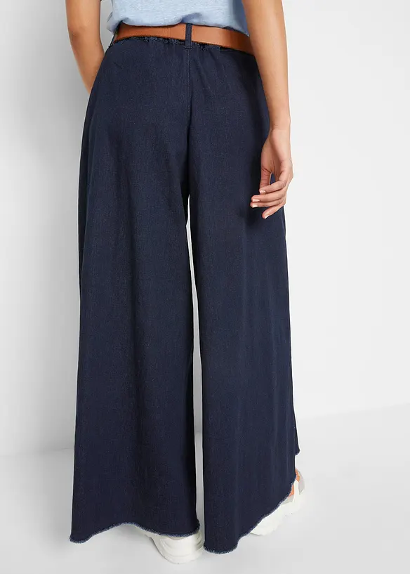 Weiter Jeans-Hosenrock, Komfortbund in blau von hinten - bonprix