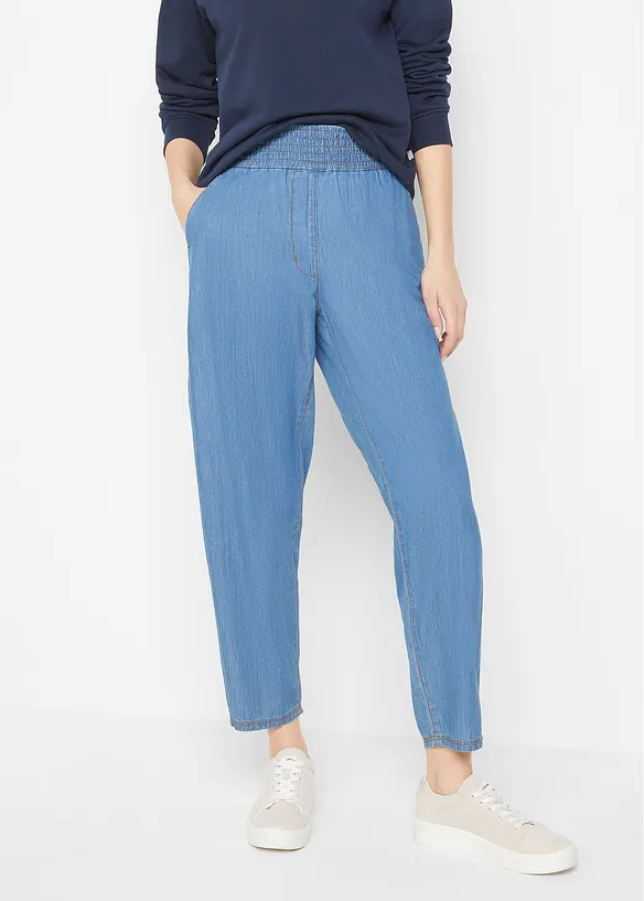 Leichte Mom-Jeans High Waist, cropped in blau von vorne - bonprix Leichte Mom-Jeans High Waist, cropped in blau von vorne - bonprix