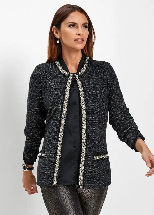 Strickjacke mit Perlen in schwarz von vorne (im Anschnitt) - bonprix
