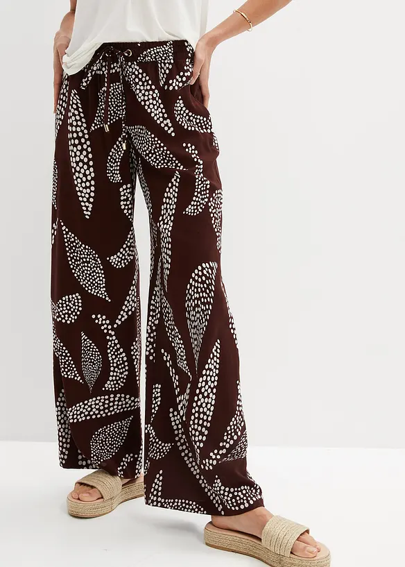 Marlenehose aus fließender Viskose in braun von vorne - bonprix