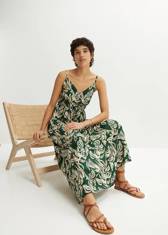 Maxikleid aus fließender Viskose in grün von vorne (Totalaufnahme) - bonprix