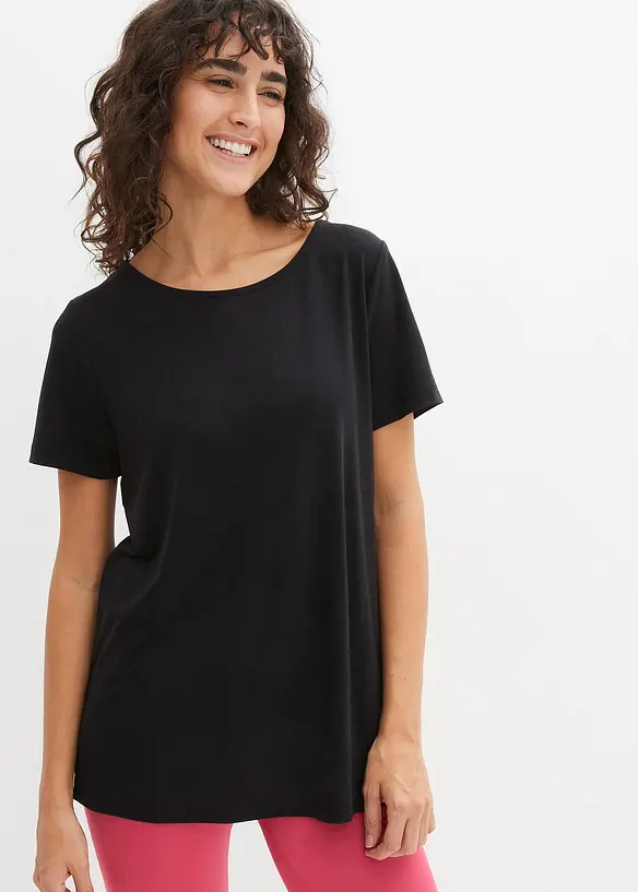 Langes Sport-Shirt mit Rückenausschnitt in schwarz von hinten (im Anschnitt) - bonprix
