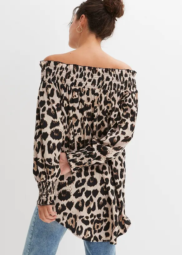 Carmenbluse aus leichtem Crêpe in beige von hinten (im Anschnitt) - bonprix Carmenbluse aus leichtem Crêpe in beige von hinten (im Anschnitt) - bonprix
