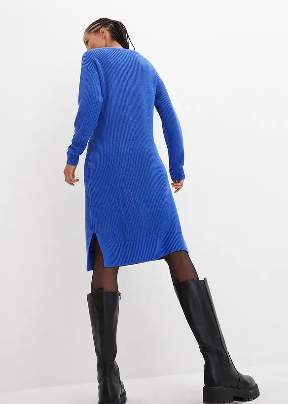 Oversize-Strickkleid aus Rippstrick Baumwoll-Mix in blau von hinten (Totalaufnahme) - bonprix Oversize-Strickkleid aus Rippstrick Baumwoll-Mix in blau von hinten (Totalaufnahme) - bonprix