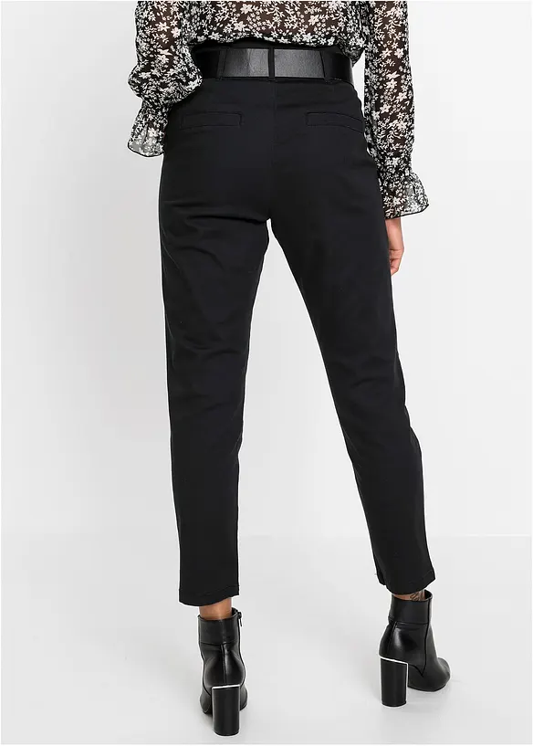 Bundfaltenhose aus Baumwolle in schwarz von hinten - bonprix