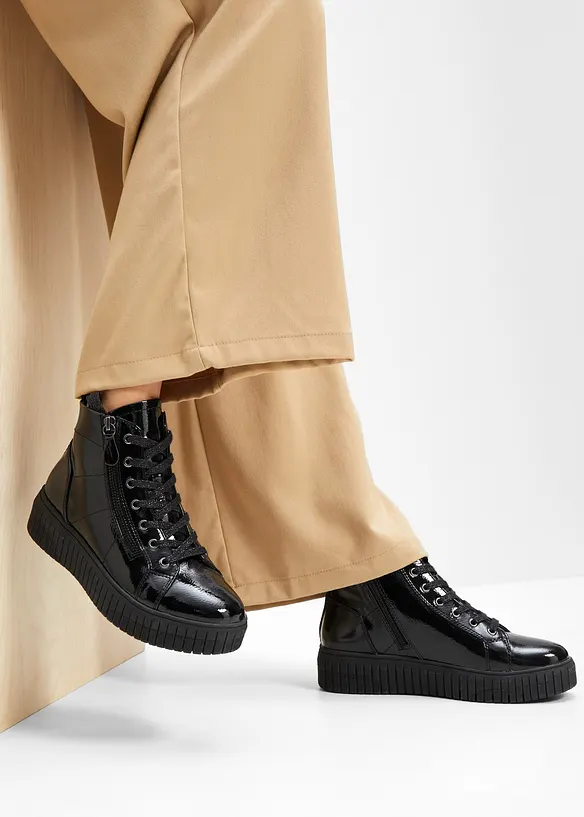 Jana Komfort-Schnürboots in bequemer Weite in schwarz - Jana