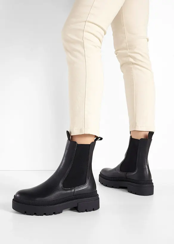 Chelsea-Boots mit Profilsohle in schwarz - bonprix