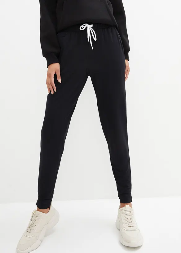 Leichte Jogginghose mit Viskose in schwarz von vorne - bonprix Leichte Jogginghose mit Viskose in schwarz von vorne - bonprix