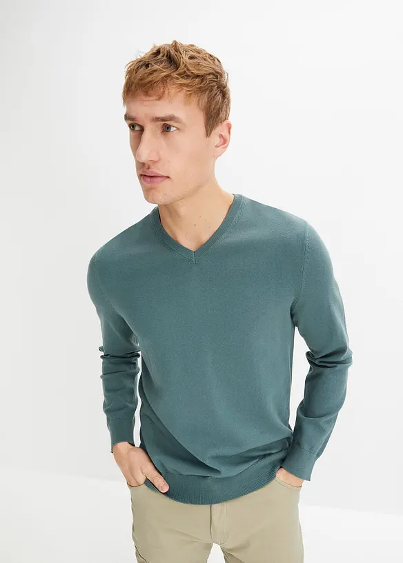 Feinstrickpullover aus weichem Baumwollmix in grün von vorne (im Anschnitt) - bonprix