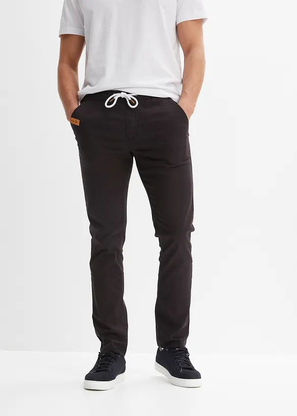 Regular Fit Schlupfhose, Straight in schwarz von vorne - bonprix
