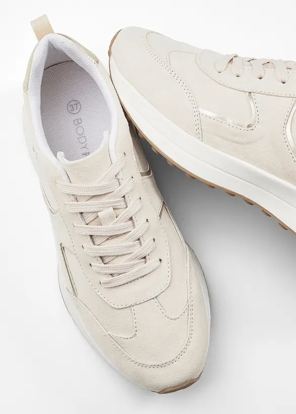 Sneaker mit Metallic-Details in beige - bonprix
