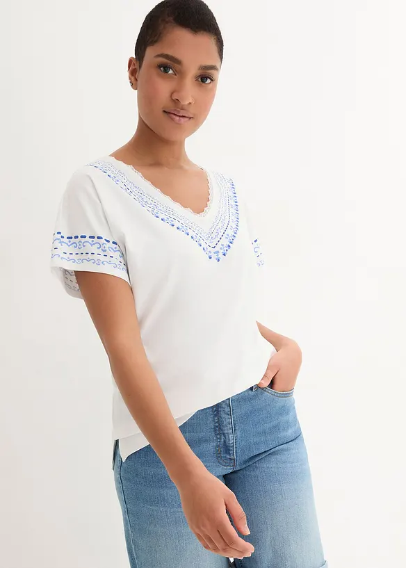 T-Shirt mit Bio-Baumwolle in weiß von vorne (im Anschnitt) - bonprix
