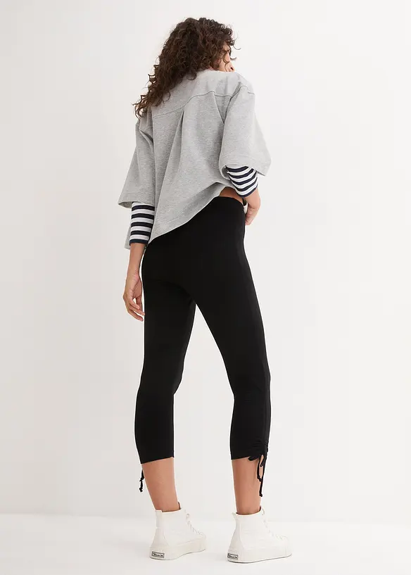 Capri-Leggings mit Raffung (2er Pack) in weiß von hinten - bonprix